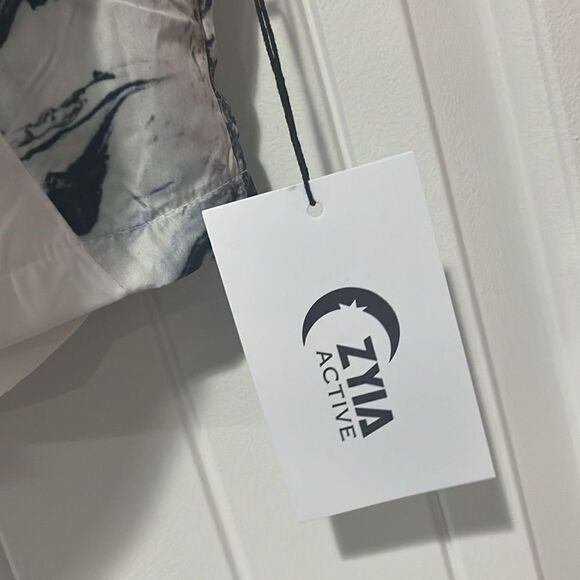 Zyia Workout jacket NWT C17 - Picture 8 of 8